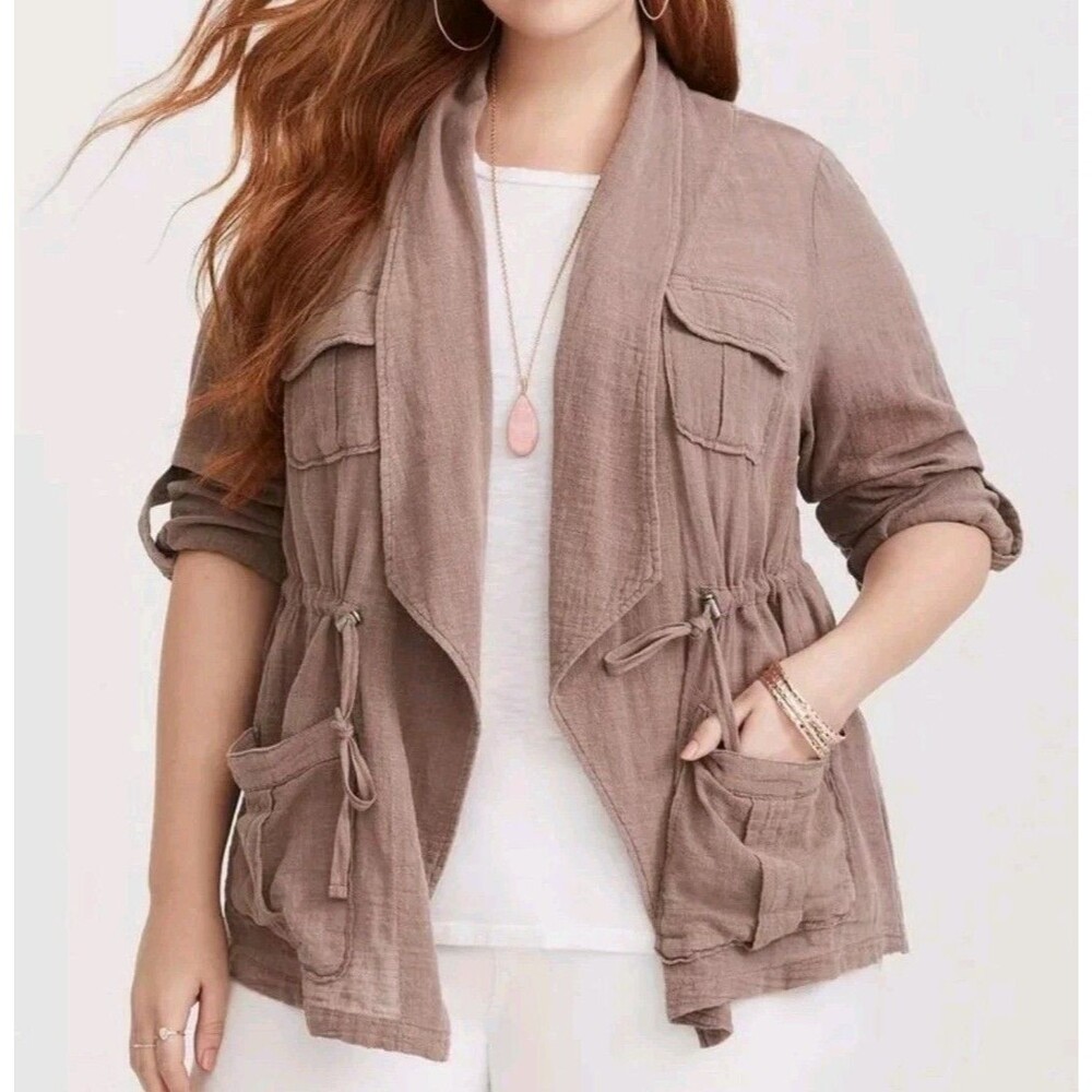 Torrid Light Weight Drape Front Anorak Jacket Womens Soft Beige Size 0 Large